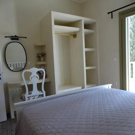 شقة House On Village The Heart Of Naxos *