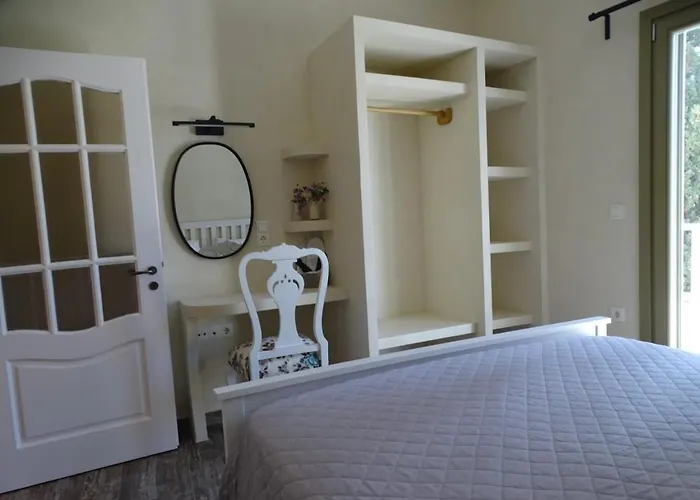 Village The Heart Of Naxos